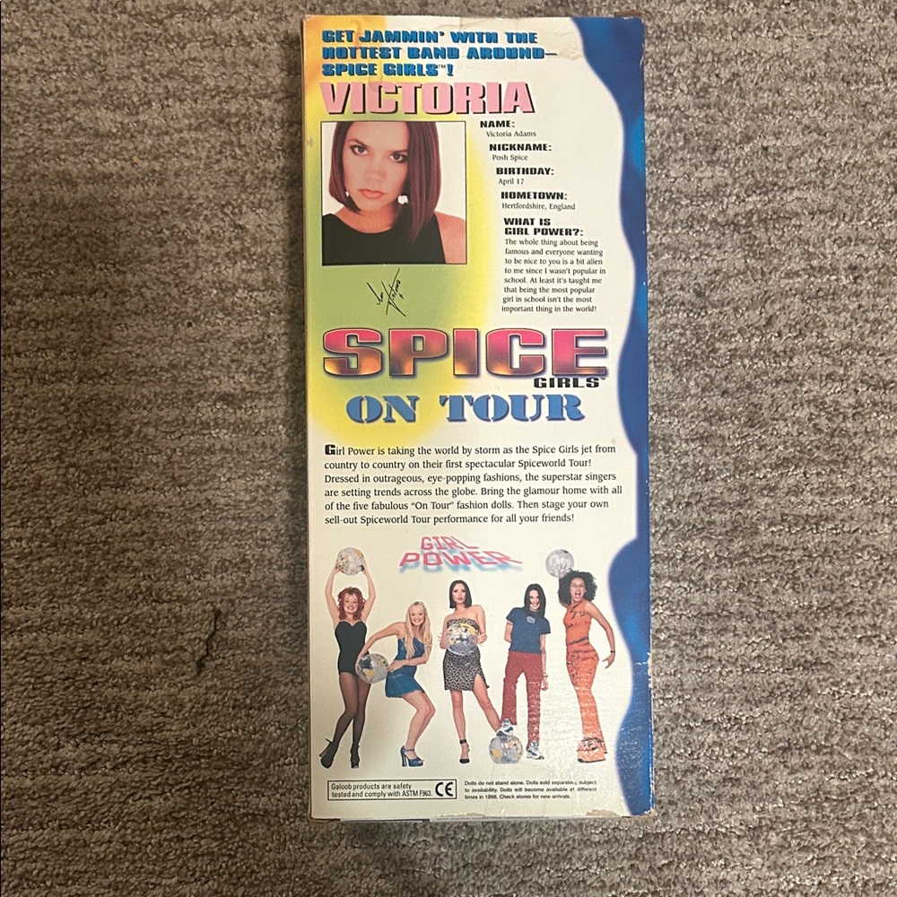 Sealed in box Spice Girls On Tour Doll - Picture 2 of 5